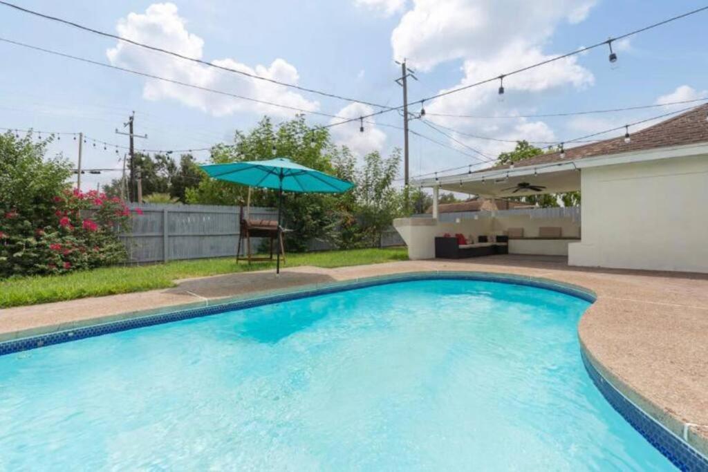 Mcallen 4Br With Pool, Shopping & More Exteriér fotografie